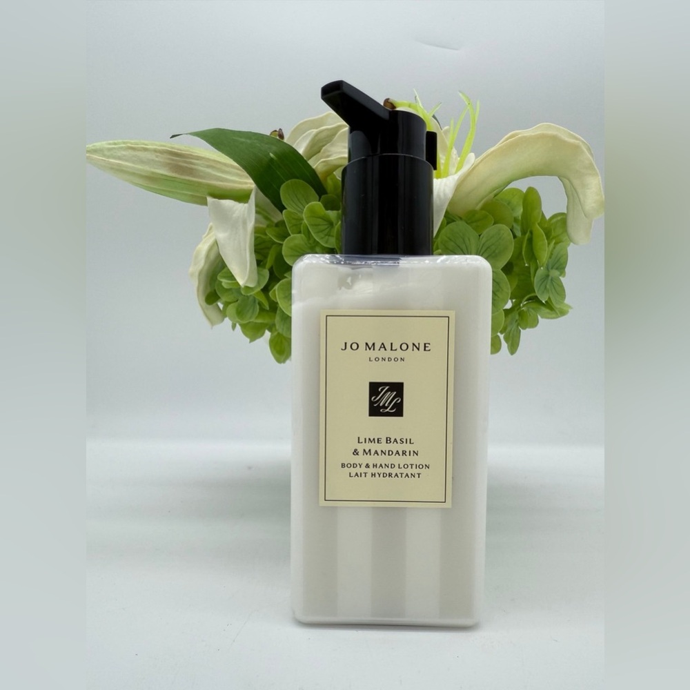 Jo Malone Lime Basil & Mandarin Body and Hand Lotion_250ml_NWT - Picture 4 of 14